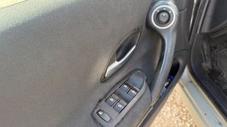 Renault Laguna 2007-thumb-10