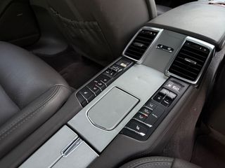 Porsche Panamera 2015 S E-Hybrid-thumb-18