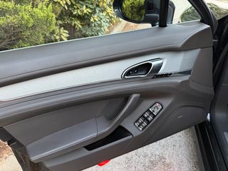 Porsche Panamera 2015 S E-Hybrid-thumb-19