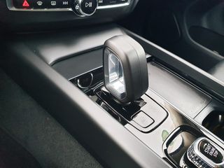 Volvo XC 60 2022 Momentum Facelift 4x4 27815ΧΛΜ 12/22 Hybrid Diesel-thumb-40