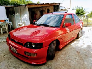 Ford Escort 1992-thumb-1