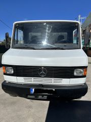 Παγωτατζίδικο Mercedes-Benz 2001 611