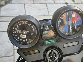 Yamaha XJR 1300 2018-thumb-1