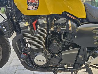 Yamaha XJR 1300 2018-thumb-4