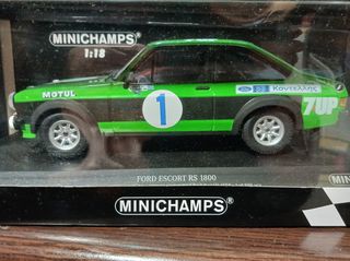 1:18 FORD ESCORT RS 1800-thumb-2