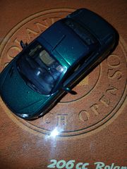 PEUGEOT 206 cc  1:43-thumb-2