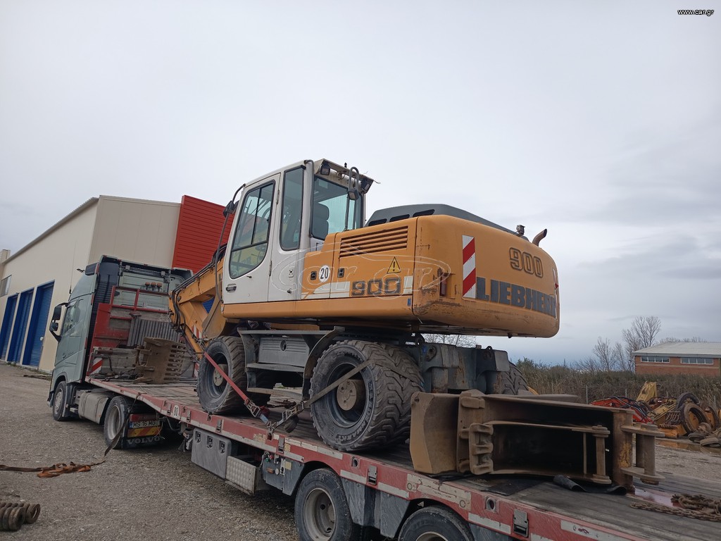 Εκσκαφέας Με Λάστιχα Liebherr 2008 A900C