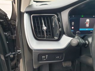 Volvo XC 60 2022 Momentum Facelift 4x4 27815ΧΛΜ 12/22 Hybrid Diesel-thumb-47