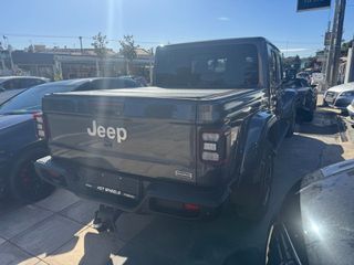 Jeep Gladiator 2023 OVERLAND-thumb-3