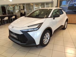 Toyota C-HR 2025 C-ENTER