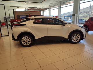 Toyota C-HR 2025 C-ENTER-thumb-4