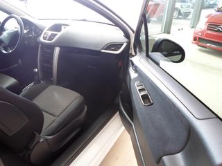 Peugeot 207 2010 GTI-thumb-9