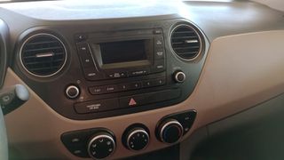 Hyundai i 10 2017 1.0 Classic  18 montelo-thumb-17