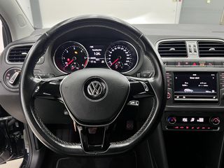 Volkswagen Polo 2015 1.4 TDI LOUNGE 90hp-thumb-38