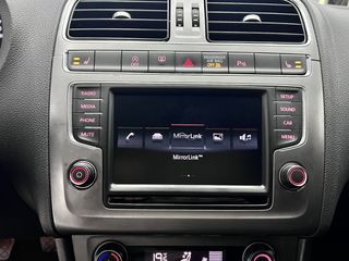 Volkswagen Polo 2015 1.4 TDI LOUNGE 90hp-thumb-43