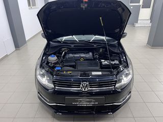 Volkswagen Polo 2015 1.4 TDI LOUNGE 90hp-thumb-14