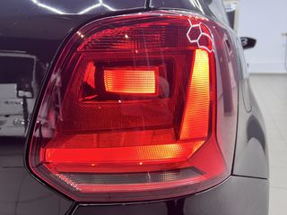 Volkswagen Polo 2015 1.4 TDI LOUNGE 90hp-thumb-28