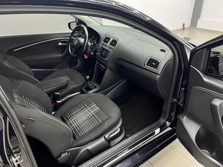 Volkswagen Polo 2015 1.4 TDI LOUNGE 90hp-thumb-29