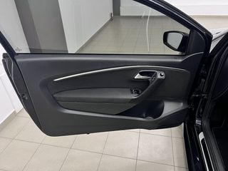 Volkswagen Polo 2015 1.4 TDI LOUNGE 90hp-thumb-32