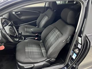 Volkswagen Polo 2015 1.4 TDI LOUNGE 90hp-thumb-35
