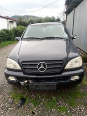 Mercedes-Benz ML 270 2004 ML 270CDI TURBO DIESEL 2700 C