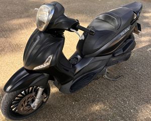Piaggio Beverly 300 2015-thumb-1