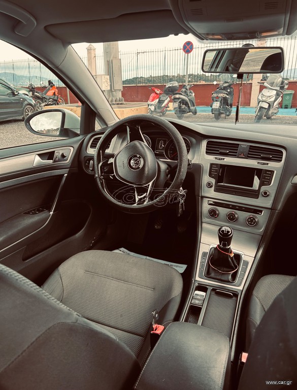 Volkswagen Golf 2016 TDI 1.6 BlUEMOTION