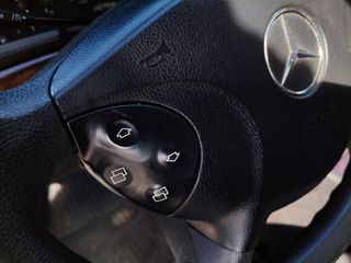 Mercedes-Benz E 200 2005 CLASSIC SUNROOF-thumb-48