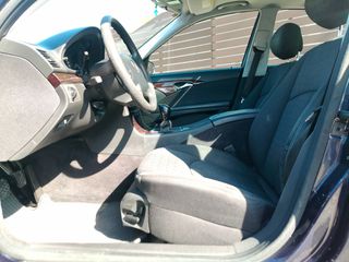 Mercedes-Benz E 200 2005 CLASSIC SUNROOF-thumb-59