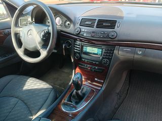 Mercedes-Benz E 200 2005 CLASSIC SUNROOF-thumb-35