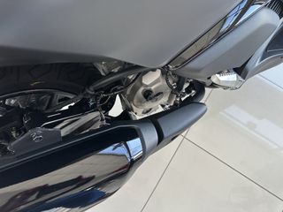 Yamaha XMAX 300 2026-thumb-10