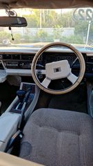Nissan Datsun 1975 P330 CEDRIC-thumb-13