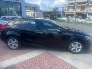 Volvo V40 2015-thumb-5