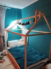 Πωλούνται 2 Κρεβάτια Μοντεσσόρι – Σπιτάκι, Φυσικό Ξύλο