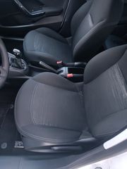 Peugeot 208 2016-thumb-10
