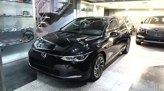 Volkswagen Golf 2020 8 / STYLE.