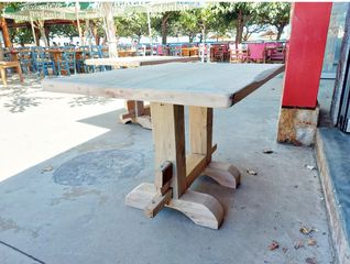 τραπέζια επαγγελματικά  όλες διάστασης εξειπερετουμε εστίασης εξοπλισμόι ξύλινα χονδρική λιανικής κάλεστε μας ότι ώρα επιθυμείτε τιμές σιζιτισιμες