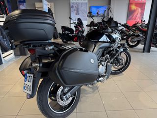 Suzuki V-Strom 650 2010-thumb-2