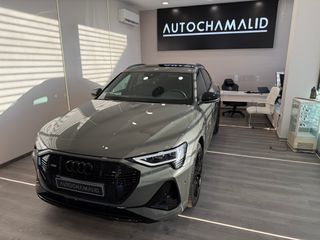 Audi Q8 e-tron 2022 50e Sportback-thumb-8