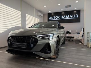Audi Q8 e-tron 2022 50e Sportback-thumb-9