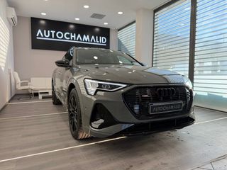 Audi Q8 e-tron 2022 50e Sportback-thumb-3