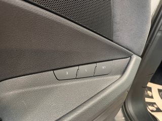 Audi Q8 e-tron 2022 50e Sportback-thumb-53