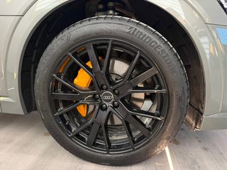 Audi Q8 e-tron 2022 50e Sportback-thumb-60
