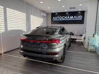 Audi Q8 e-tron 2022 50e Sportback-thumb-15