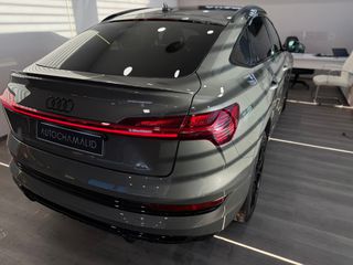 Audi Q8 e-tron 2022 50e Sportback-thumb-16