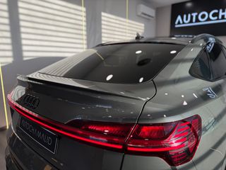 Audi Q8 e-tron 2022 50e Sportback-thumb-17