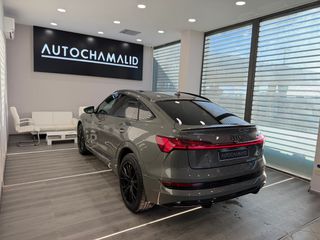 Audi Q8 e-tron 2022 50e Sportback-thumb-20