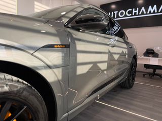 Audi Q8 e-tron 2022 50e Sportback-thumb-25