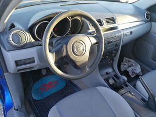 Mazda 3 2005 HATCHBACK-thumb-5