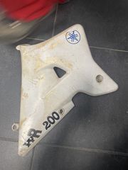 ΚΑΠΑΚΙ ΝΤΕΠΟΖΙΤΟΥ ΔΕΞΙΟ YAMAHA WR200 3XP